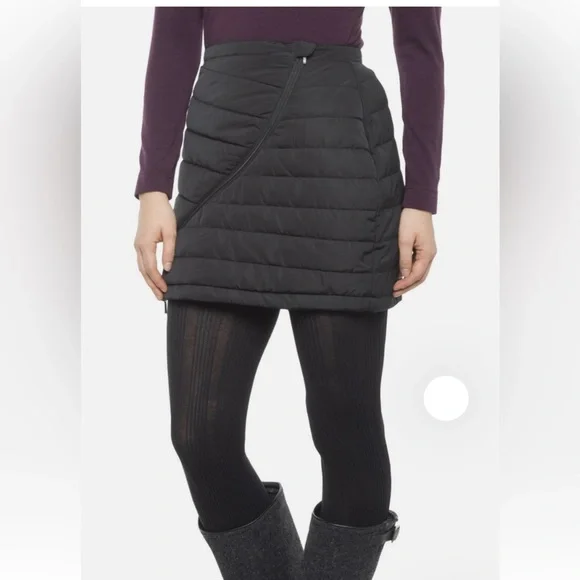 NEW🖤Neve Black Krista Quilted Skirt size Medium and Large - Picture 2 of 11